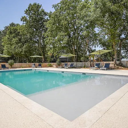 Nyaraló N°38, Golf Et Piscine Commune, 2 Nesmy